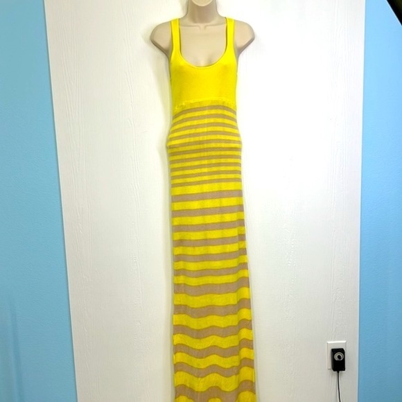Bebe - Yellow And Tan Stripe Sleeveless Racerback Maxi Dress Size Medium - Picture 2 of 11